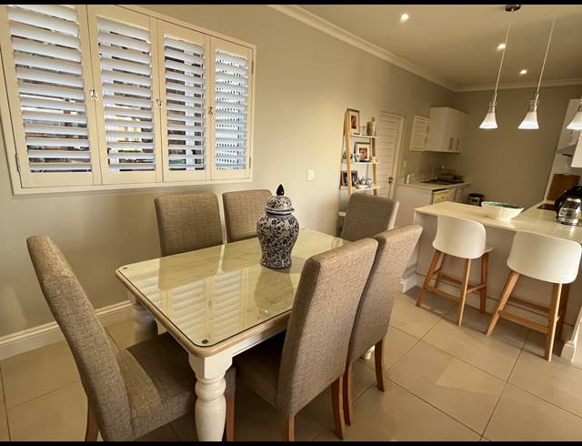 1 BEDROOM RETIREMENT UNIT FOR SALE IN MOUNT EDGECOMBE RETIREMENT VILLAGE